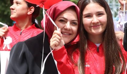 Sema Silkin Ün; "Çocuklara bayram hediye eden ilk ve tek ülkeyiz"