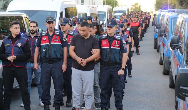 Sahte ilanlarla 20 milyon lira vurgun yapan çeteyi JASAT çökertti: 66 gözaltı