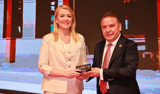 Akdeniz Belediyeler Birliği’nden Merkezefendi’ye iki ödül