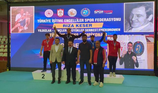 Denizlili güreşçi Türkiye şampiyonu oldu