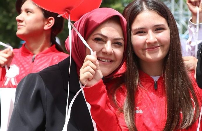 Sema Silkin Ün; "Çocuklara bayram hediye eden ilk ve tek ülkeyiz"